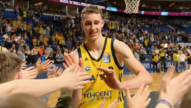 但在面对巴 但在面对巴