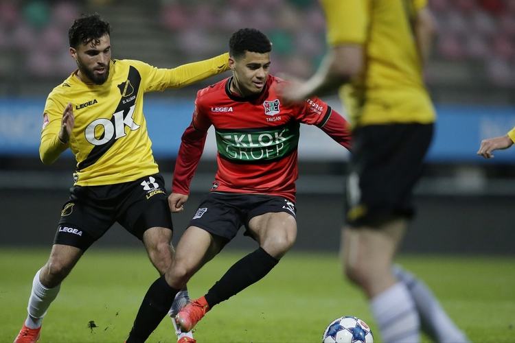 中的一个 中的一个