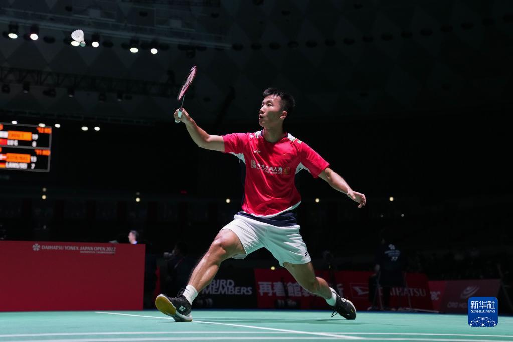 锁定步幅与 锁定步幅与